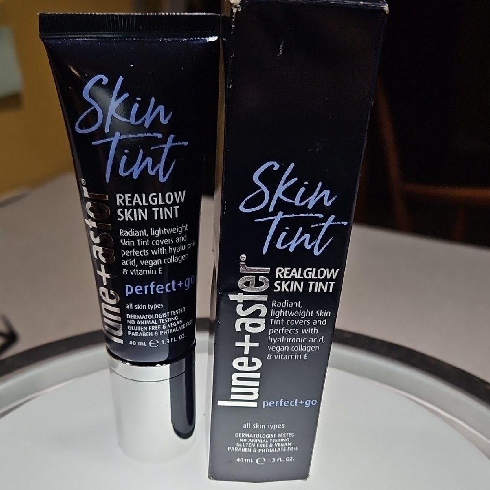 Lune+Aster RealGlow Skin Tint - Deep Almond (50)